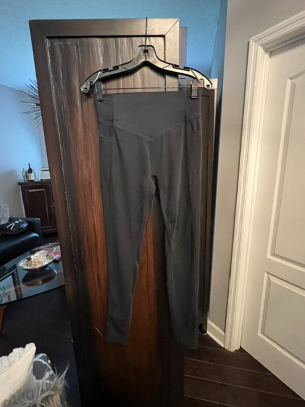 NWOT Halara High Waisted Tummy Control Butt Lift Leggings Pockets M